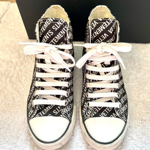 VETEMENTS Black/White Logo Print Canvas Hi-Top Sneakers Size 36. 6M - Picture 5 of 11